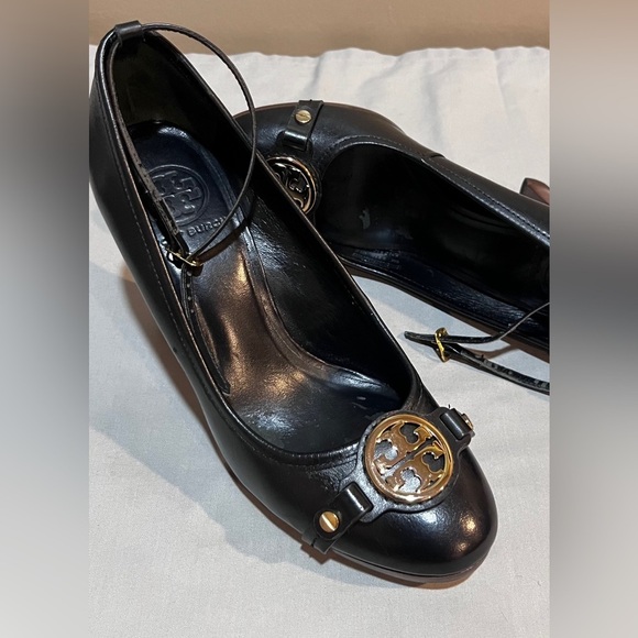 Tory Burch Black Platform Shoes - Picture 1 of 9